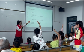 青春三下鄉(xiāng)∣童語(yǔ)同音  共筑未來(lái)——“聲潤(rùn)?quán)l(xiāng)土”志愿服務(wù)團(tuán)開(kāi)展社區(qū)兒童推普特色活動(dòng)