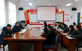 校領(lǐng)導(dǎo)深入馬克思主義學(xué)院召開(kāi)現(xiàn)場(chǎng)辦公會(huì)